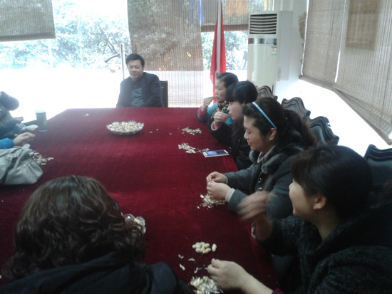公司各站分別舉行“三、八”婦女節(jié)慶?；顒?> </div>
<div   id=